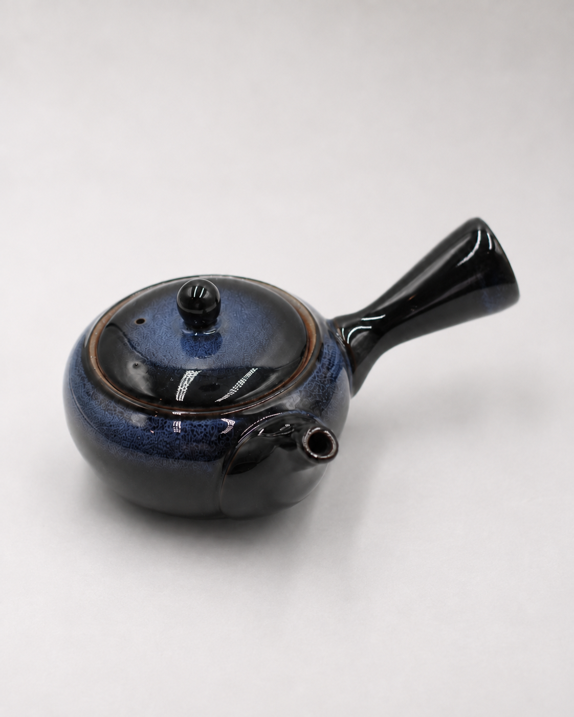 Blue Tea pot 2.png